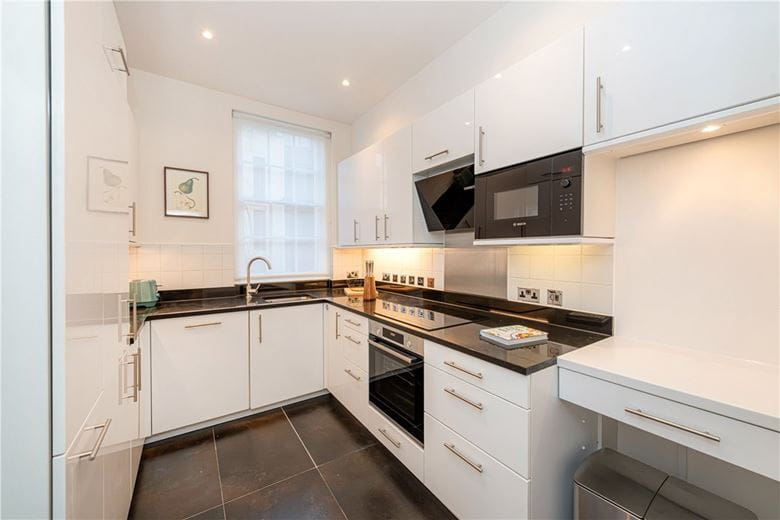 3 bedroom flat, Halkin Street, Belgravia SW1X - Available