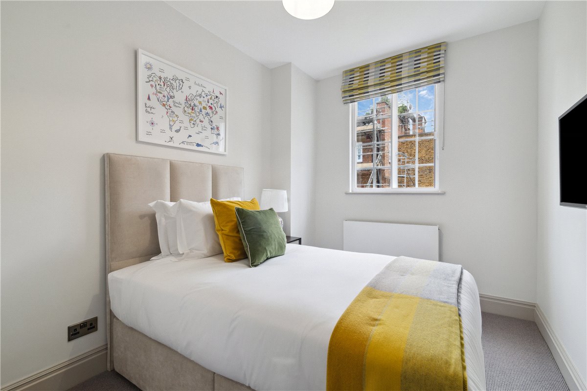 5 bedroom house, Tufton Street, Westminster SW1P - Available