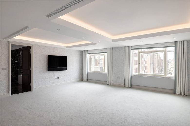 4 bedroom flat, Park Lane, Mayfair W1K - Available