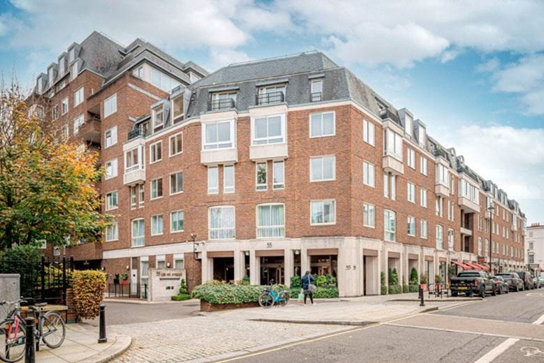 2 bedroom flat, Ebury Street, Belgravia SW1W - Available