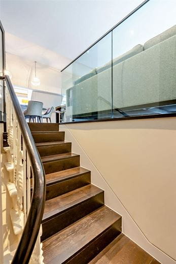 2 bedroom flat, Duke Street, Mayfair W1K - Available