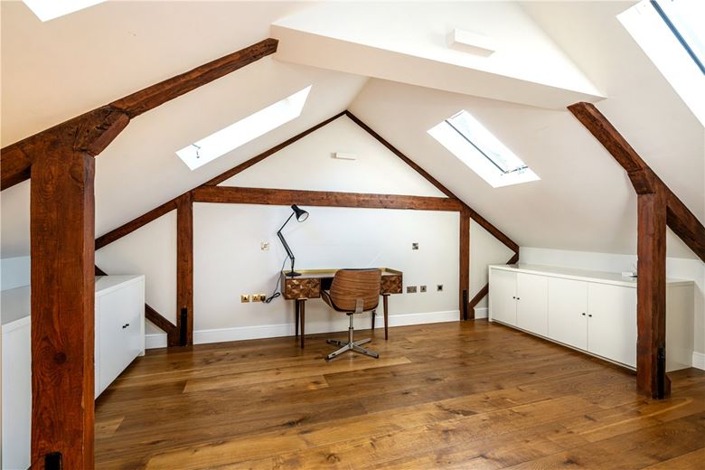 6 bedroom house, Chesterfield Hill, Mayfair W1J - Available