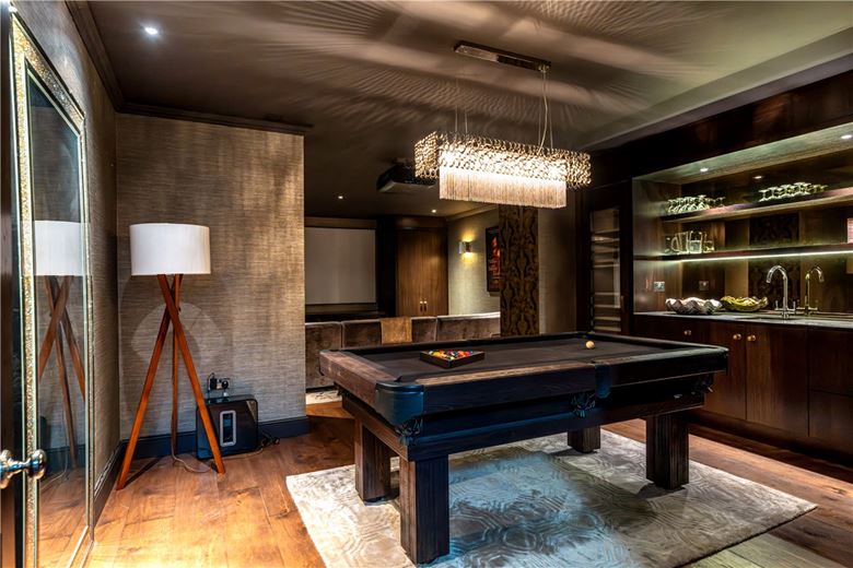 6 bedroom house, Chesterfield Hill, Mayfair W1J - Available