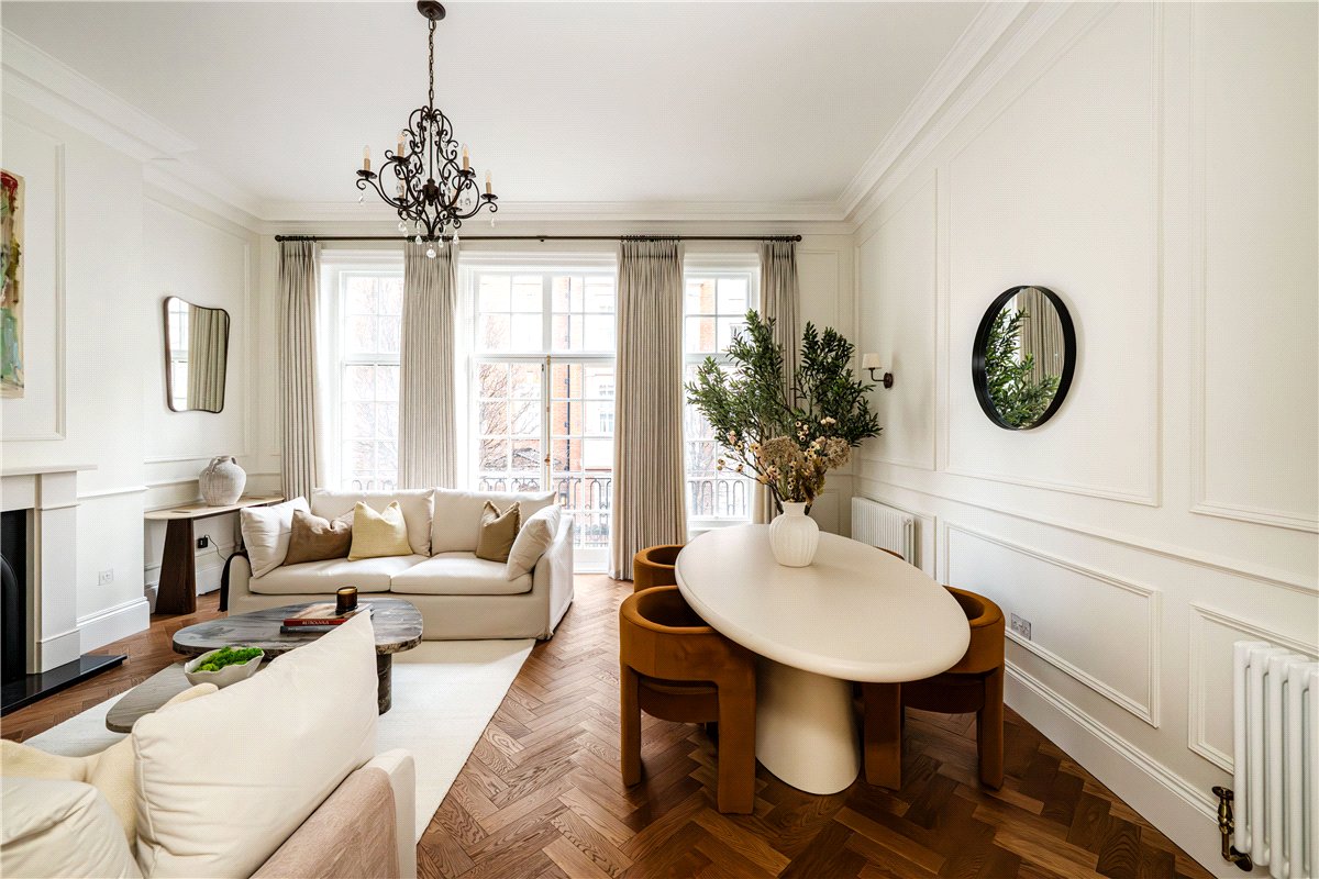 1 bedroom flat, Upper Brook Street, Mayfair W1K - Available