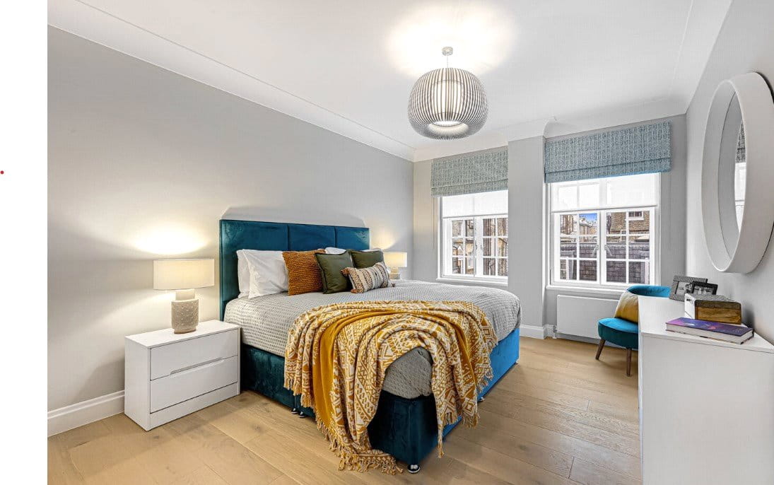 2 bedroom flat, Stafford Court, Kensington High Street W8 - Available