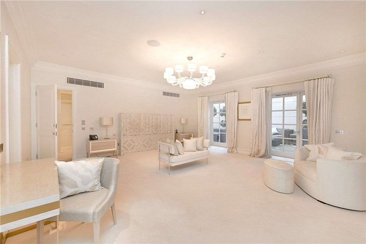 4 bedroom flat, Upper Grosvenor Street, Mayfair W1K - Available
