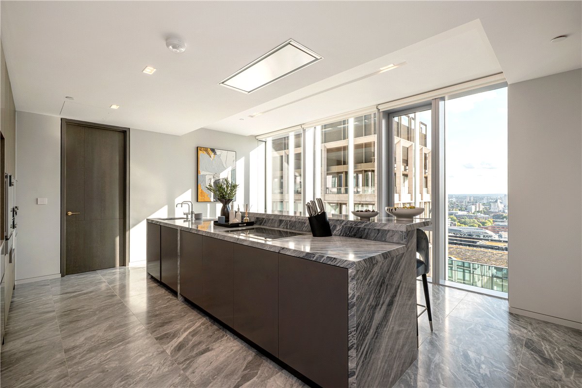 5 bedroom flat, Casson Square, London SE1 - Available