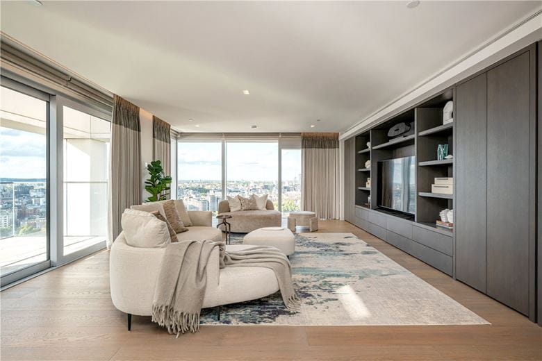 5 bedroom flat, Casson Square, London SE1 - Available