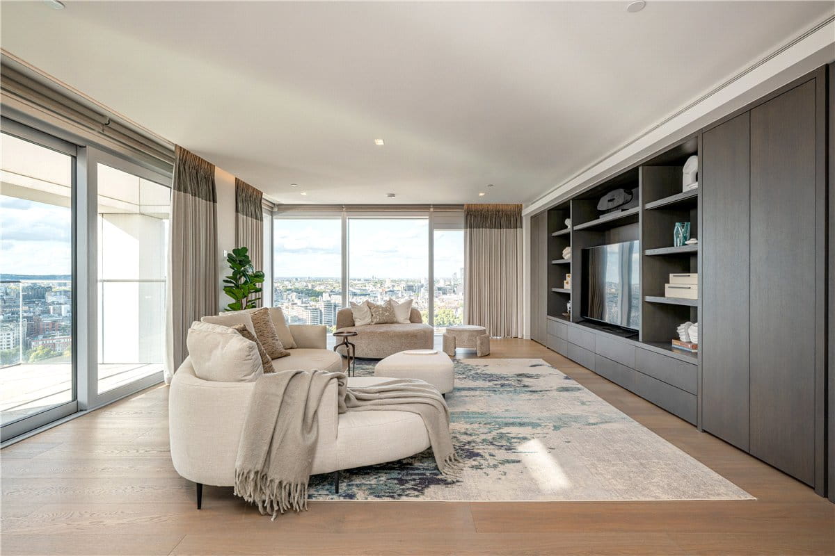 5 bedroom flat, Casson Square, London SE1 - Available