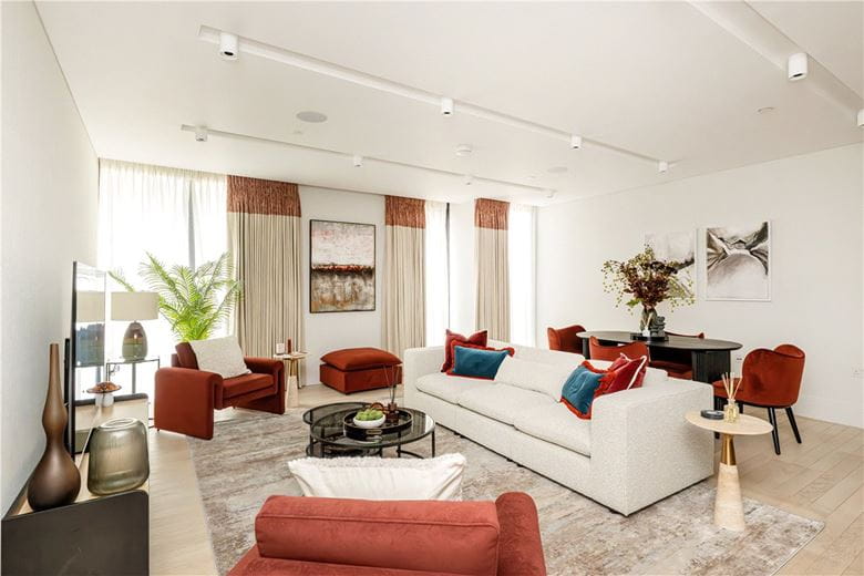 2 bedroom flat, Cork Street, Mayfair W1S - Let Agreed