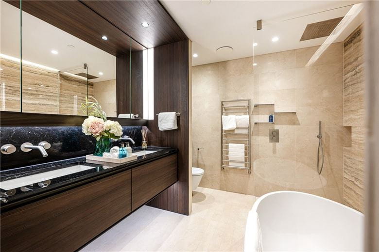 2 bedroom flat, Cork Street, Mayfair W1S - Available