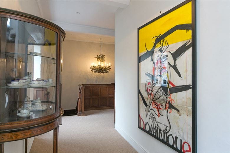 11 bedroom house, Talsarnau, Gwynedd LL47 - Available