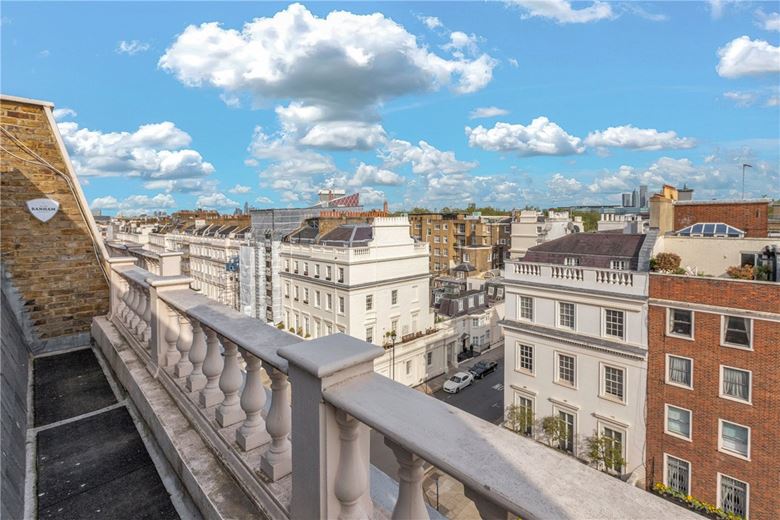 3 bedroom flat, Eaton Place, Belgravia SW1X - Available