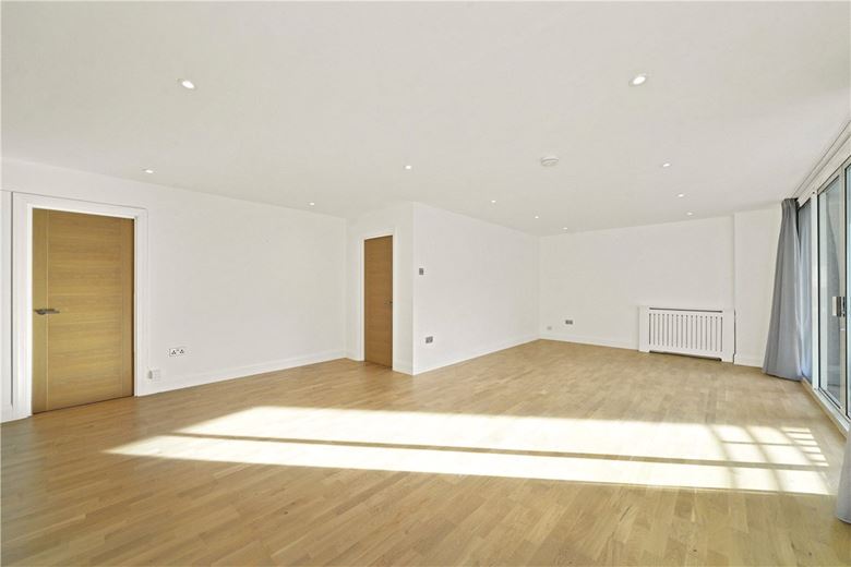 3 bedroom flat, William Mews, London SW1X - Available