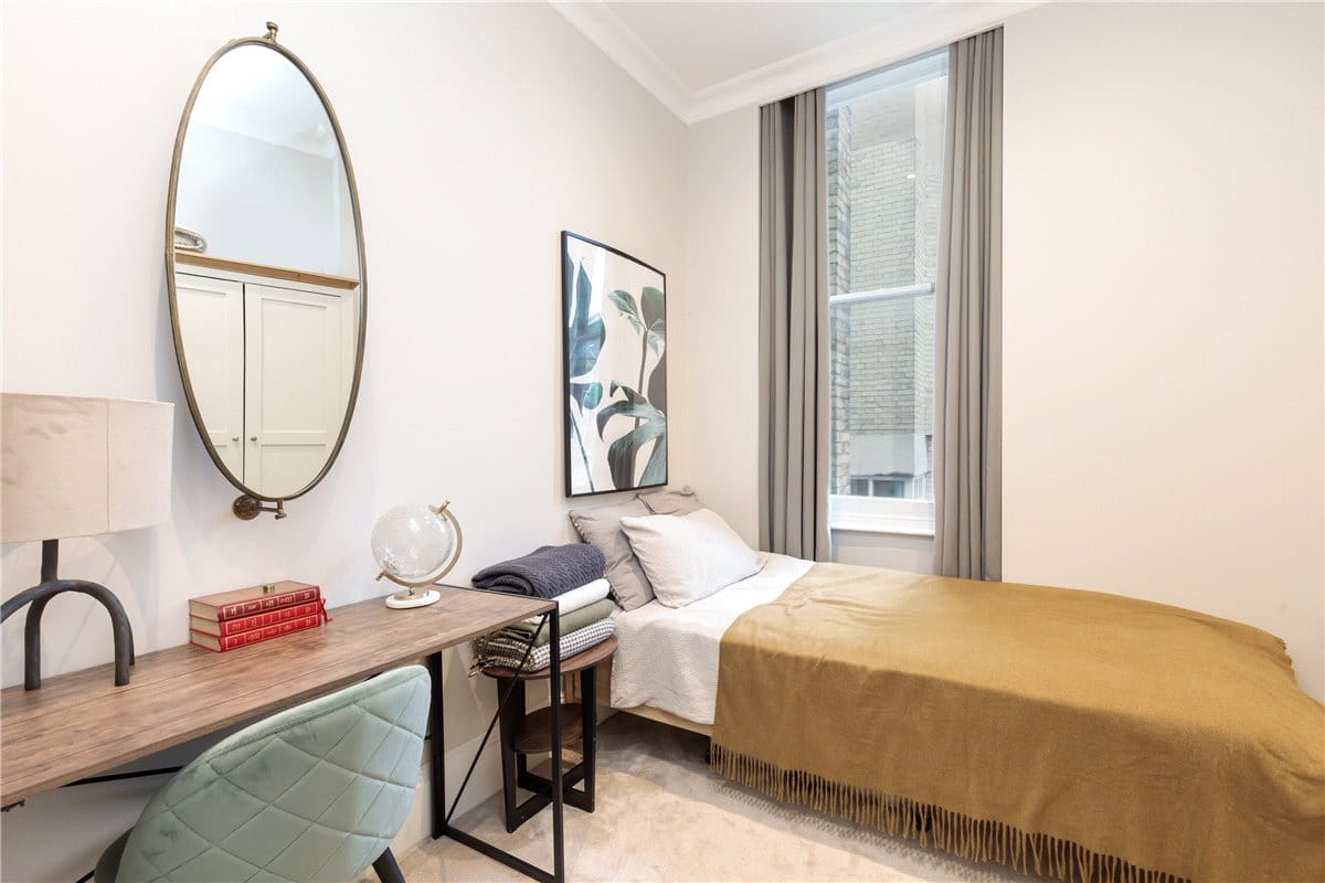 3 bedroom flat, Montagu Mansions, Marylebone W1U - Let Agreed