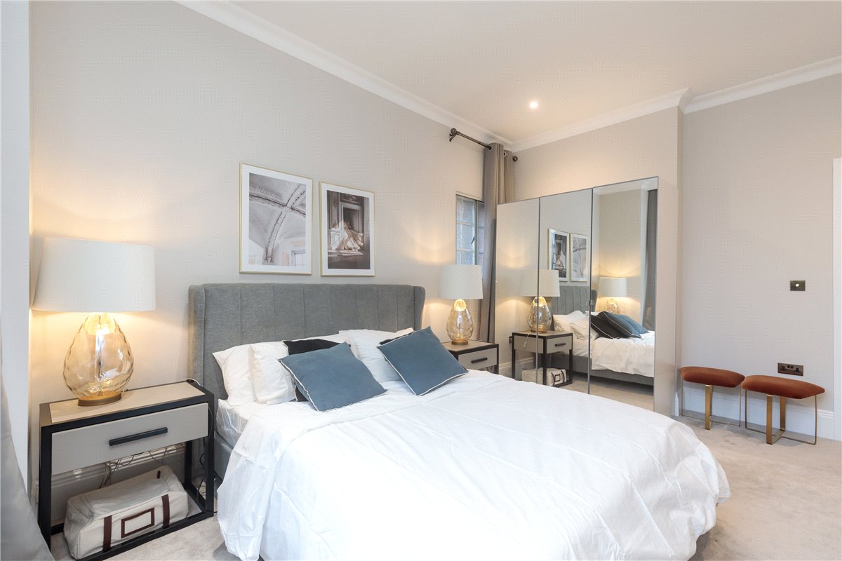 3 bedroom flat, Montagu Mansions, Marylebone W1U - Let Agreed