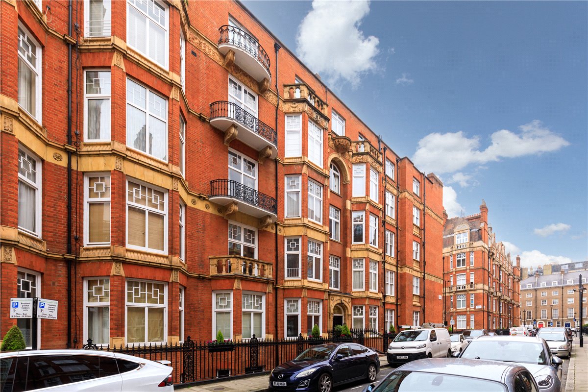 3 bedroom flat, Montagu Mansions, Marylebone W1U - Let Agreed