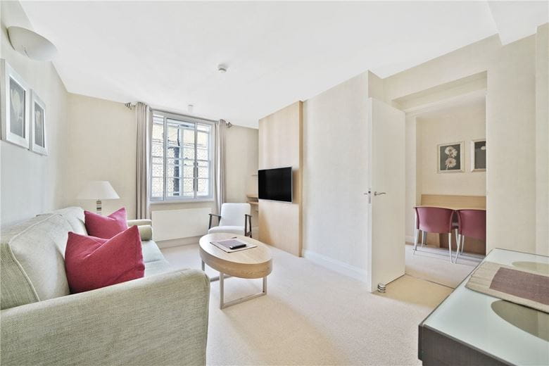 2 bedroom flat, St Christopher's Place, Marylebone W1U - Available