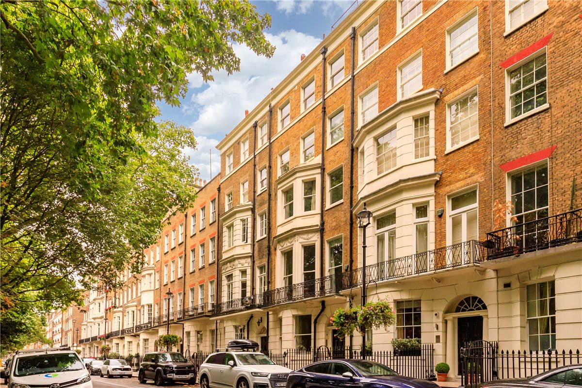 5 bedroom house, Montagu Square, London W1H - Available