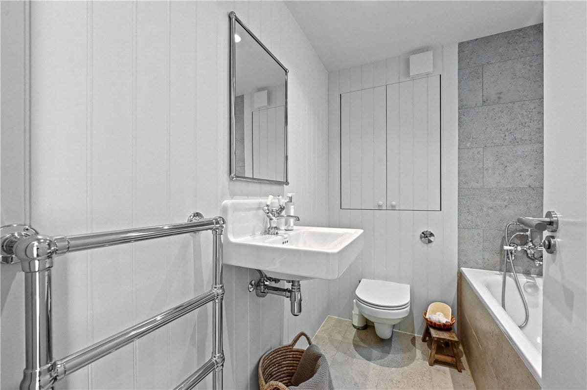 2 bedroom flat, Bingham Place, Marylebone W1U - Available