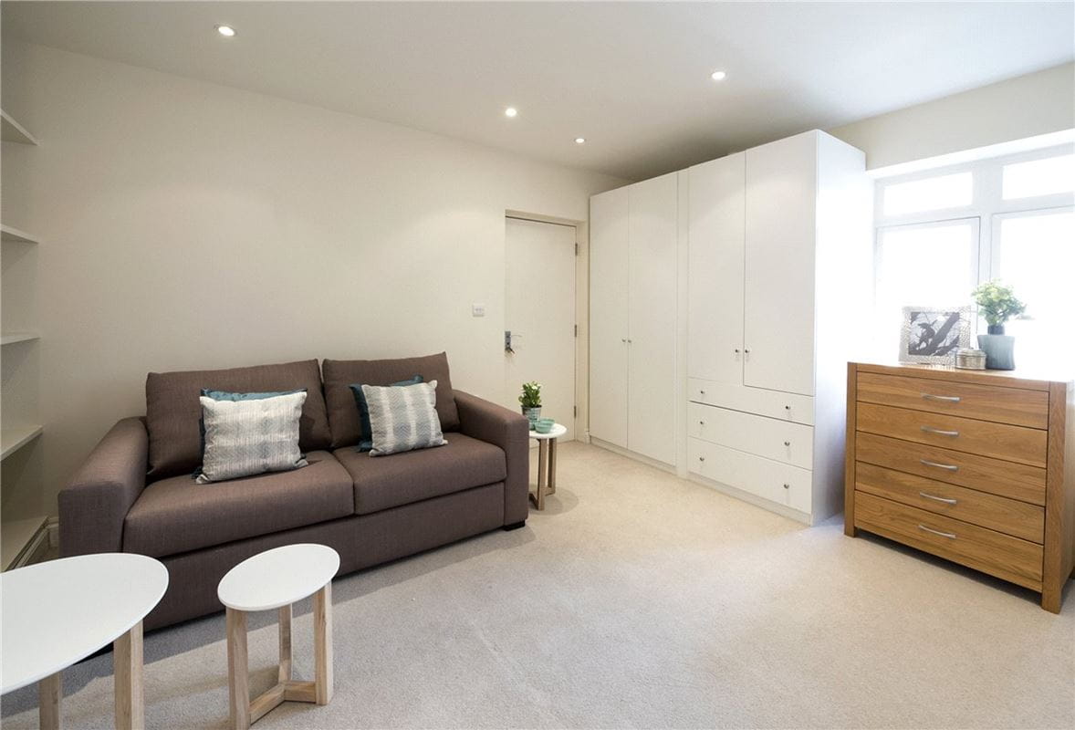  bedroom flat, Queen Anne Street, Marylebone W1G - Available