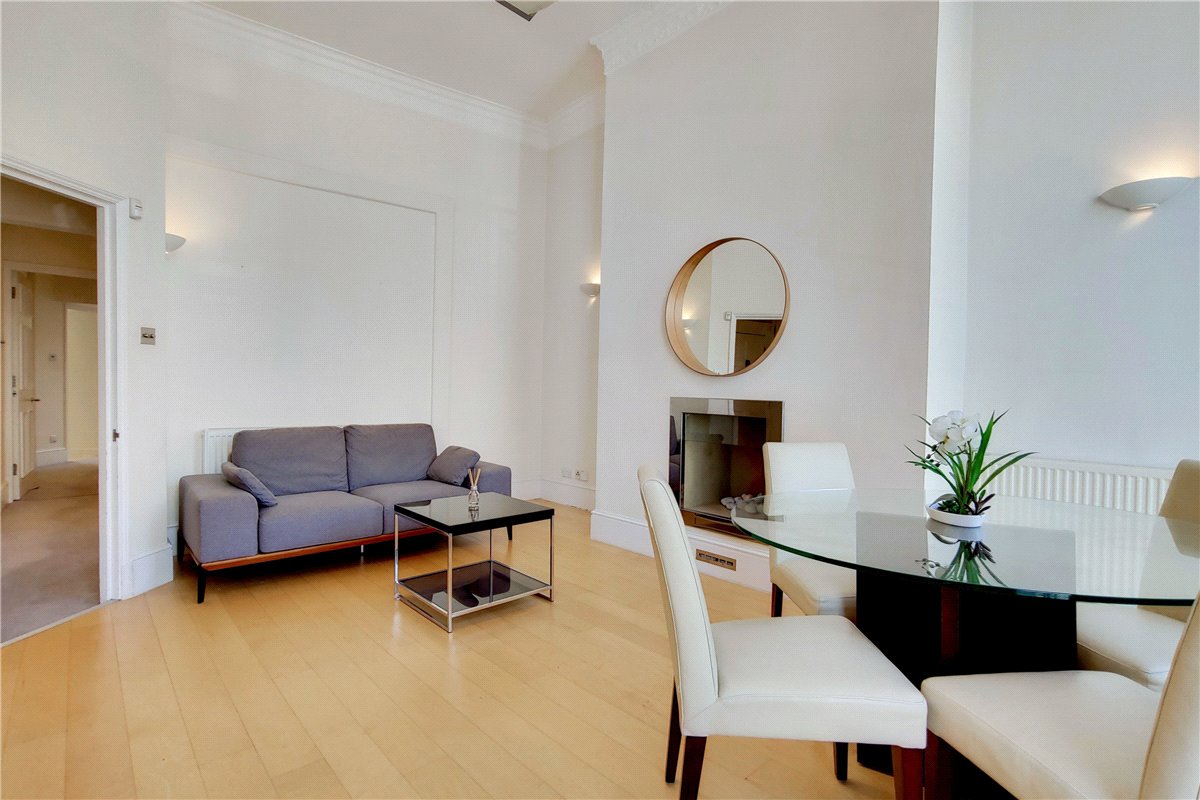 2 bedroom flat, Weymouth Street, Marylebone W1G - Let Agreed