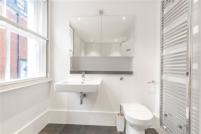3 bedroom house, Welbeck Way, Marylebone W1G - Available