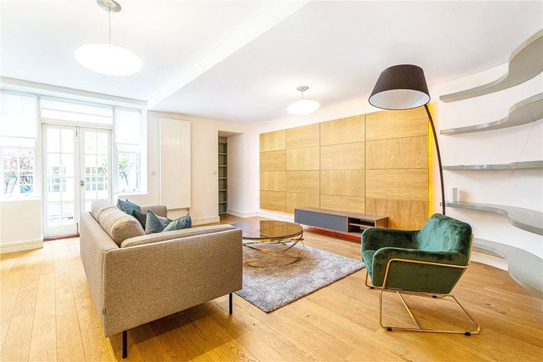 2 bedroom flat, Devonshire Place, Marylebone W1G - Available