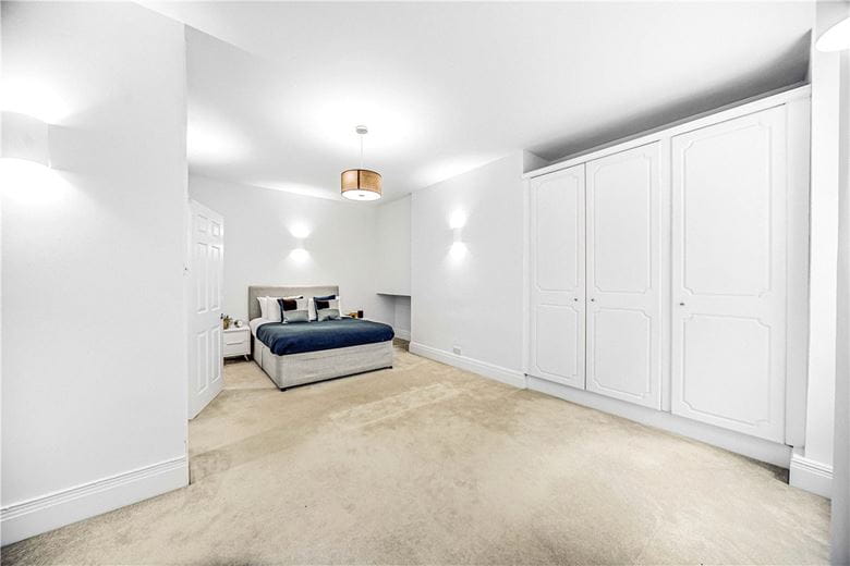 1 bedroom flat, Wimpole Street, Marylebone W1G - Available