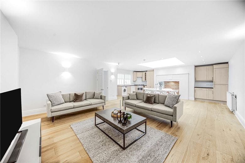 1 bedroom flat, Wimpole Street, Marylebone W1G - Available