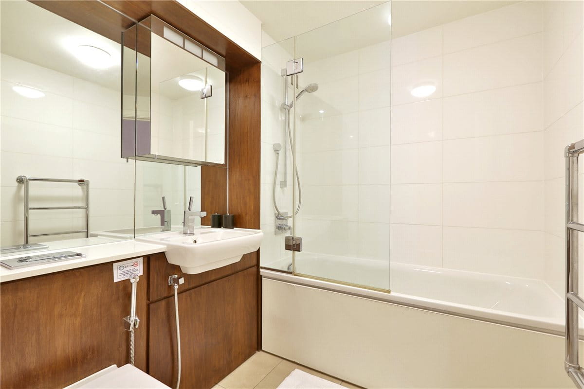 2 bedroom flat, Weymouth Street, Marylebone W1W - Available