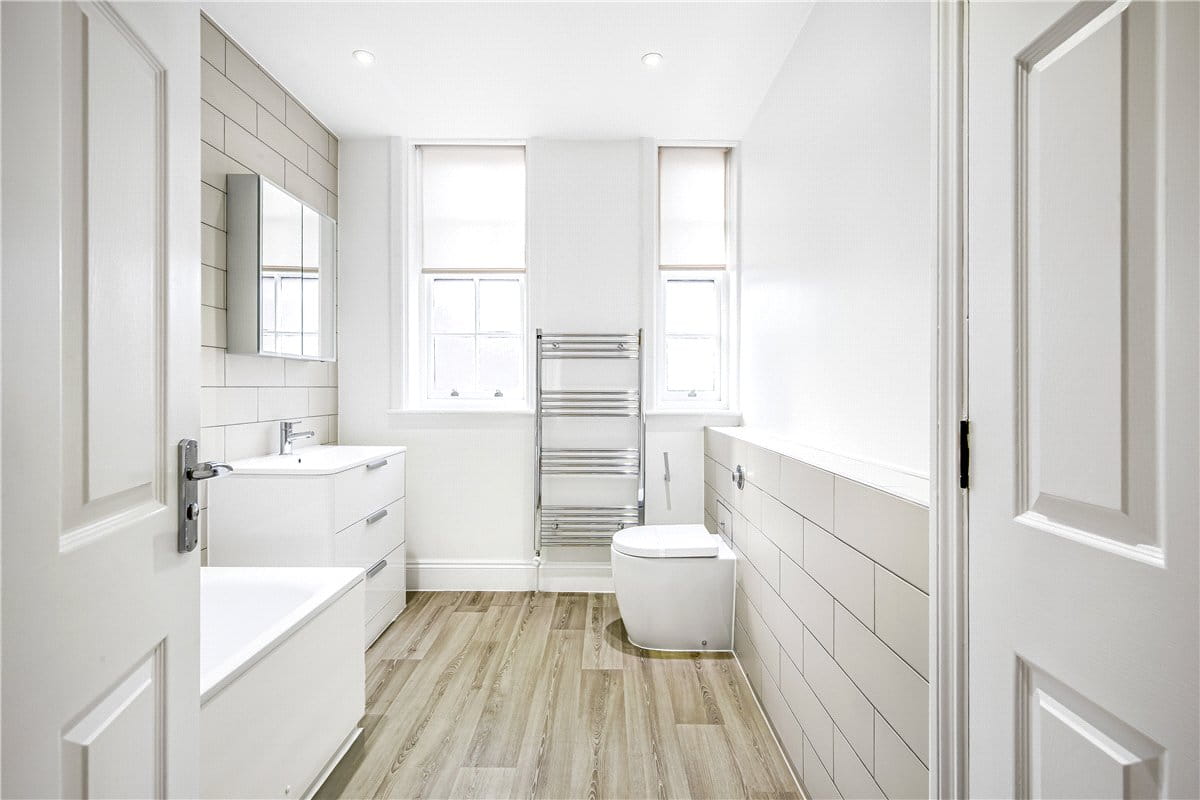 2 bedroom flat, Queen Anne Street, Marylebone W1G - Available