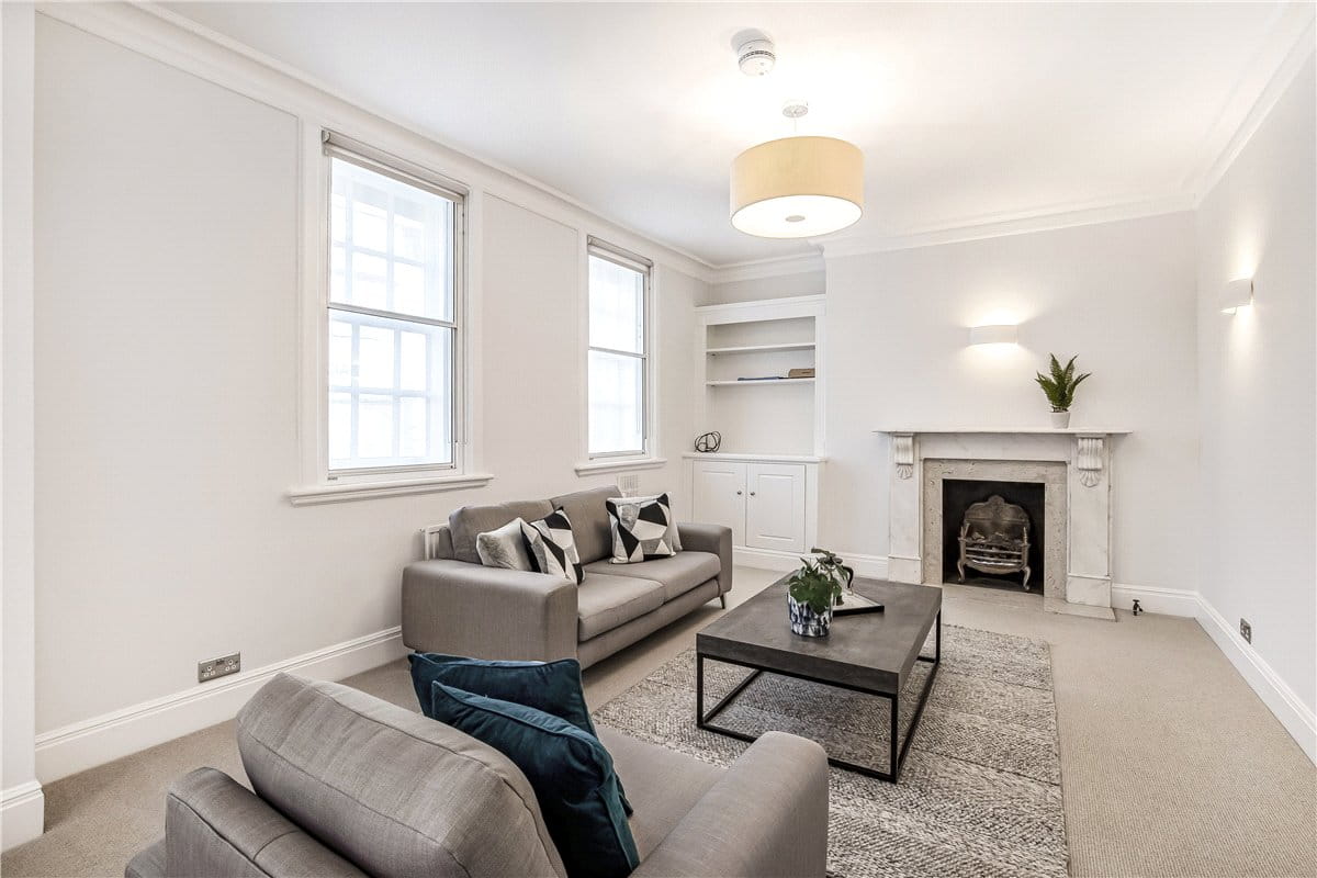 2 bedroom flat, Queen Anne Street, Marylebone W1G - Available