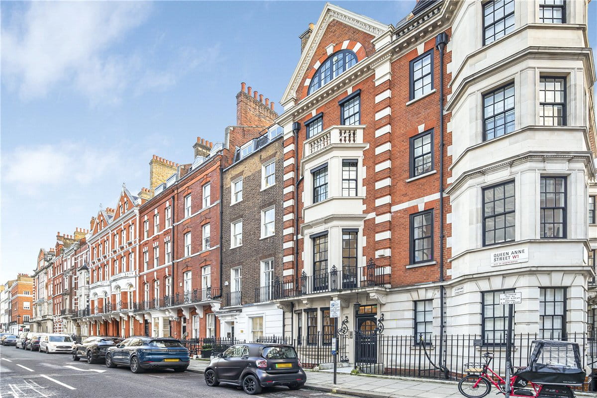 2 bedroom flat, Queen Anne Street, Marylebone W1G - Available