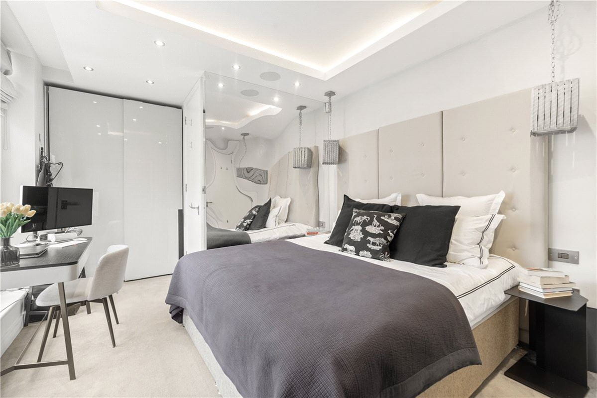 2 bedroom maisonette, Marylebone Street, London W1G - Available