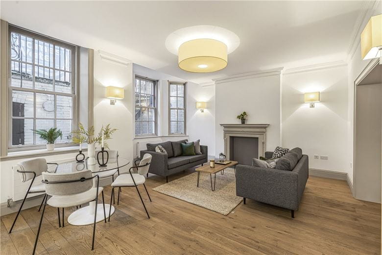 2 bedroom flat, Devonshire Street, Marylebone W1W - Available