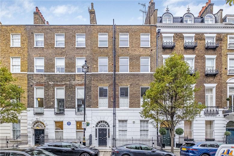 2 bedroom flat, Upper Wimpole Street, London W1G - Available