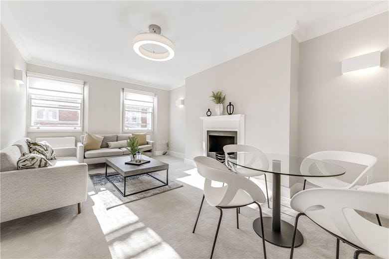 3 bedroom maisonette, Bentinck Street, Marylebone W1U - Available