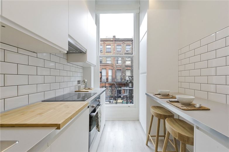 1 bedroom flat, Nottingham Place, London W1U - Available