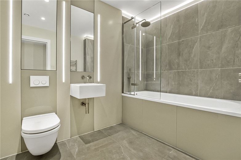 2 bedroom flat, Welbeck Street, Marylebone W1G - Available