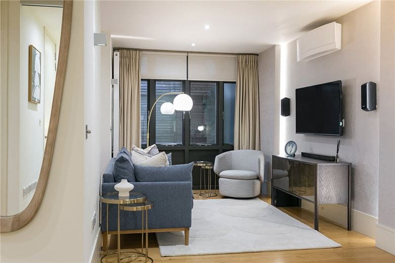 1 bedroom flat, Armitage Apartments, 228 Great Portland Street W1W - Let Agreed