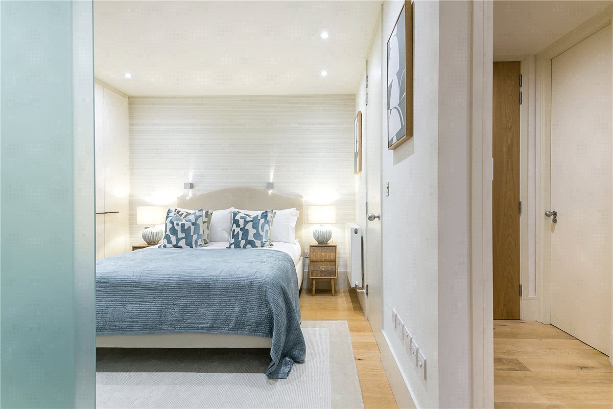1 bedroom flat, Armitage Apartments, 228 Great Portland Street W1W - Let Agreed