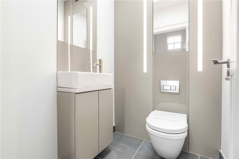 4 bedroom flat, Devonshire Place, Marylebone W1G - Available