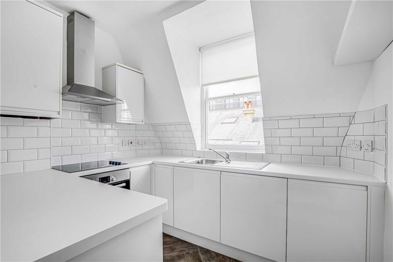 2 bedroom flat, Marylebone High Street, Marylebone W1U - Available