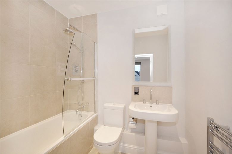 3 bedroom flat, Robert Adam Street, London W1U - Available