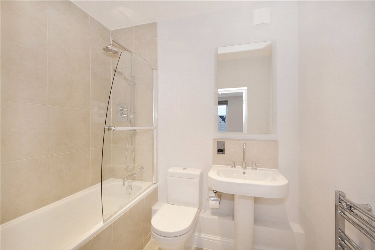 3 bedroom flat, Robert Adam Street, London W1U - Available