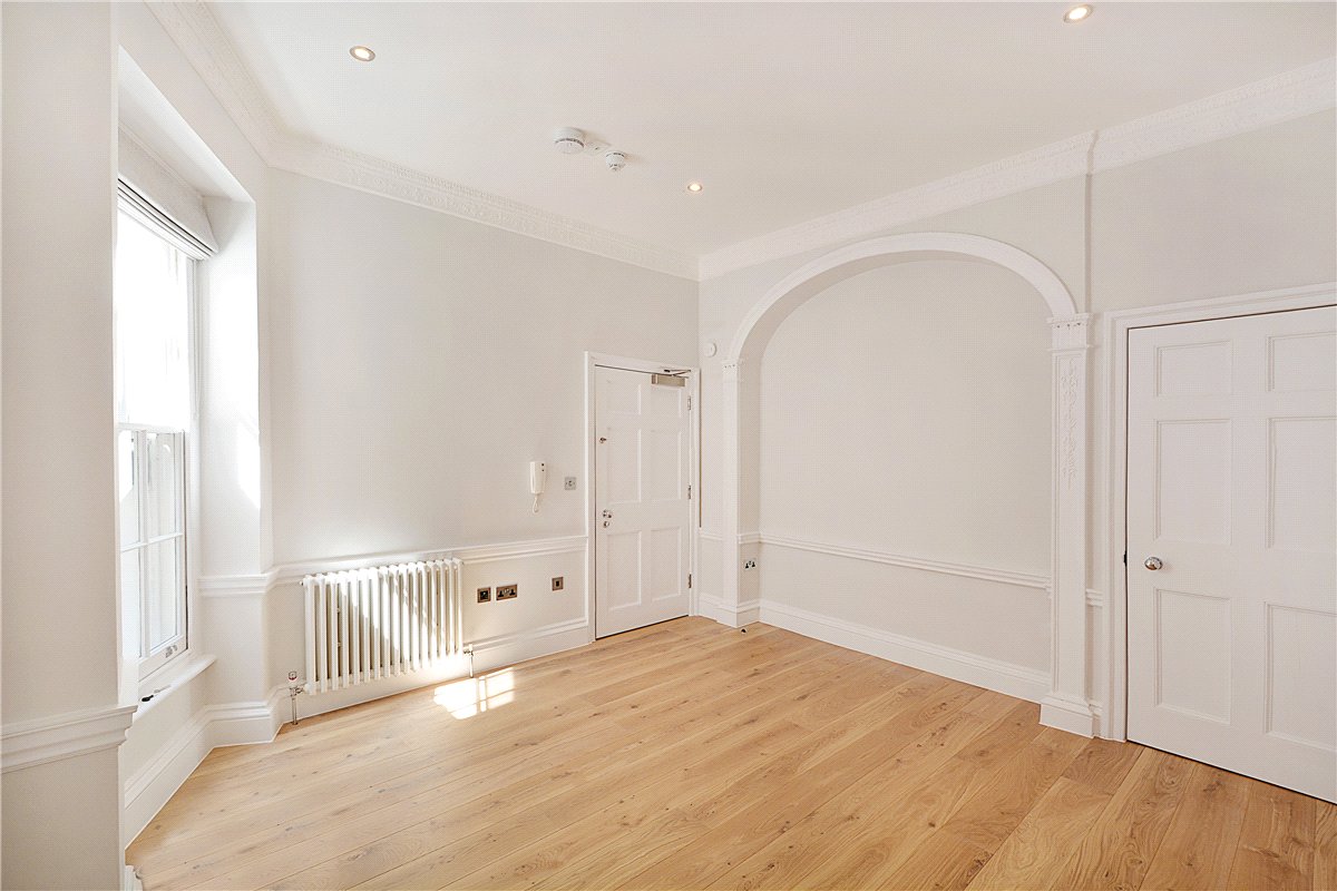 3 bedroom flat, Robert Adam Street, London W1U - Available