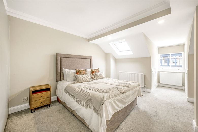 3 bedroom house, Weymouth Mews, Marylebone W1G - Available