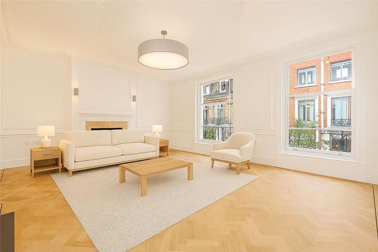3 bedroom flat, Weymouth Street, Marylebone W1G - Available