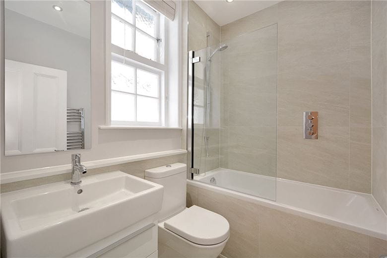2 bedroom house, Gloucester Place Mews, Marylebone W1U - Available
